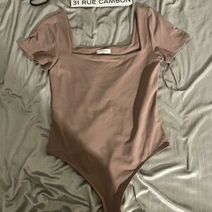 Aritzia Contour bodysuit